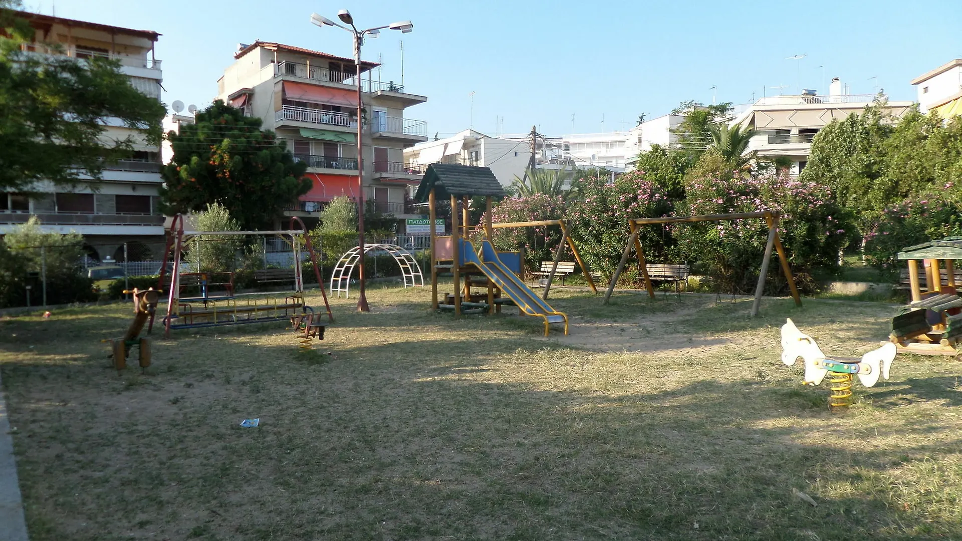 Artemis Studios & Apartments Nea Kallikrateia