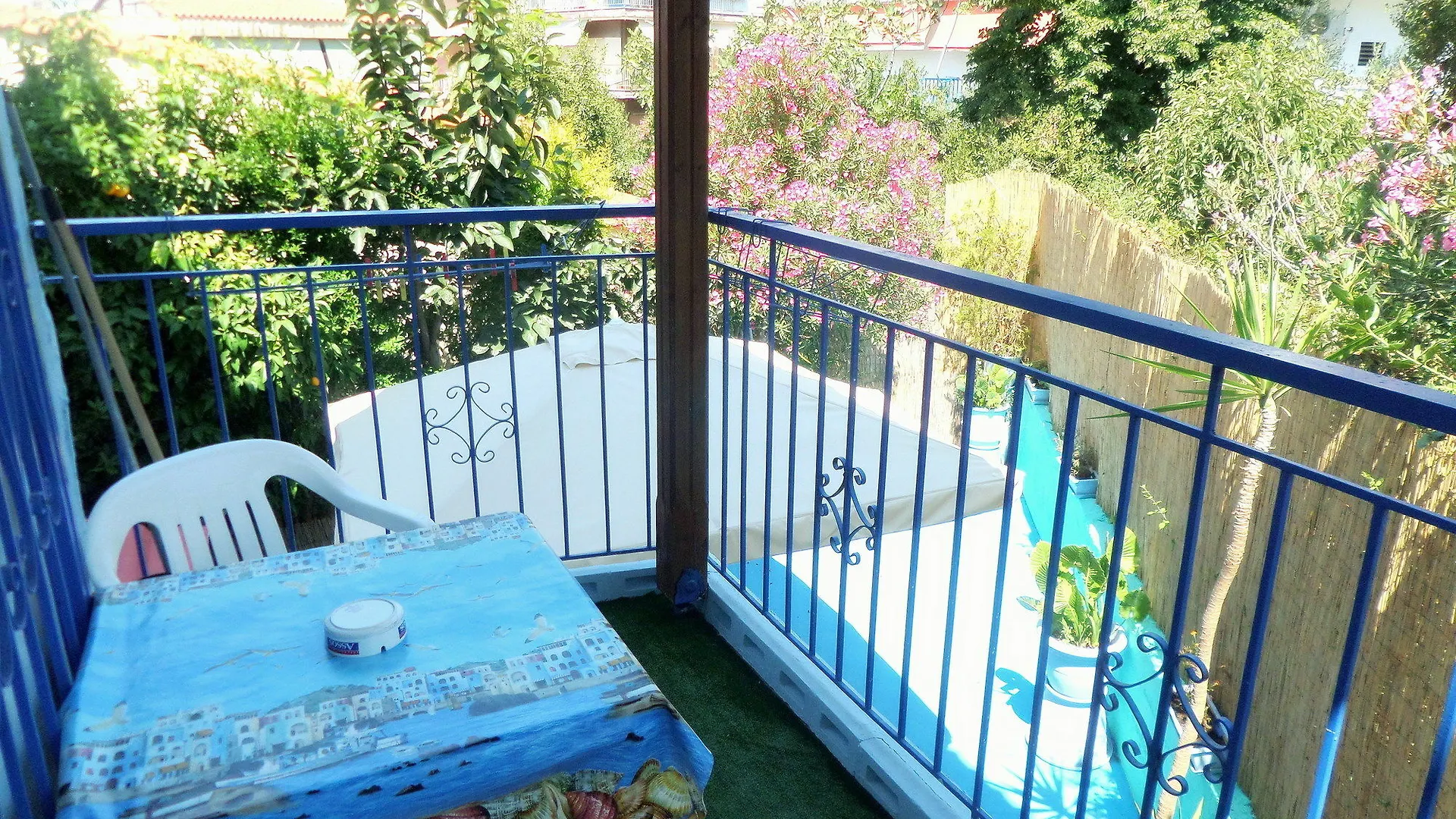 Artemis Studios & Apartments Nea Kallikrateia Greece