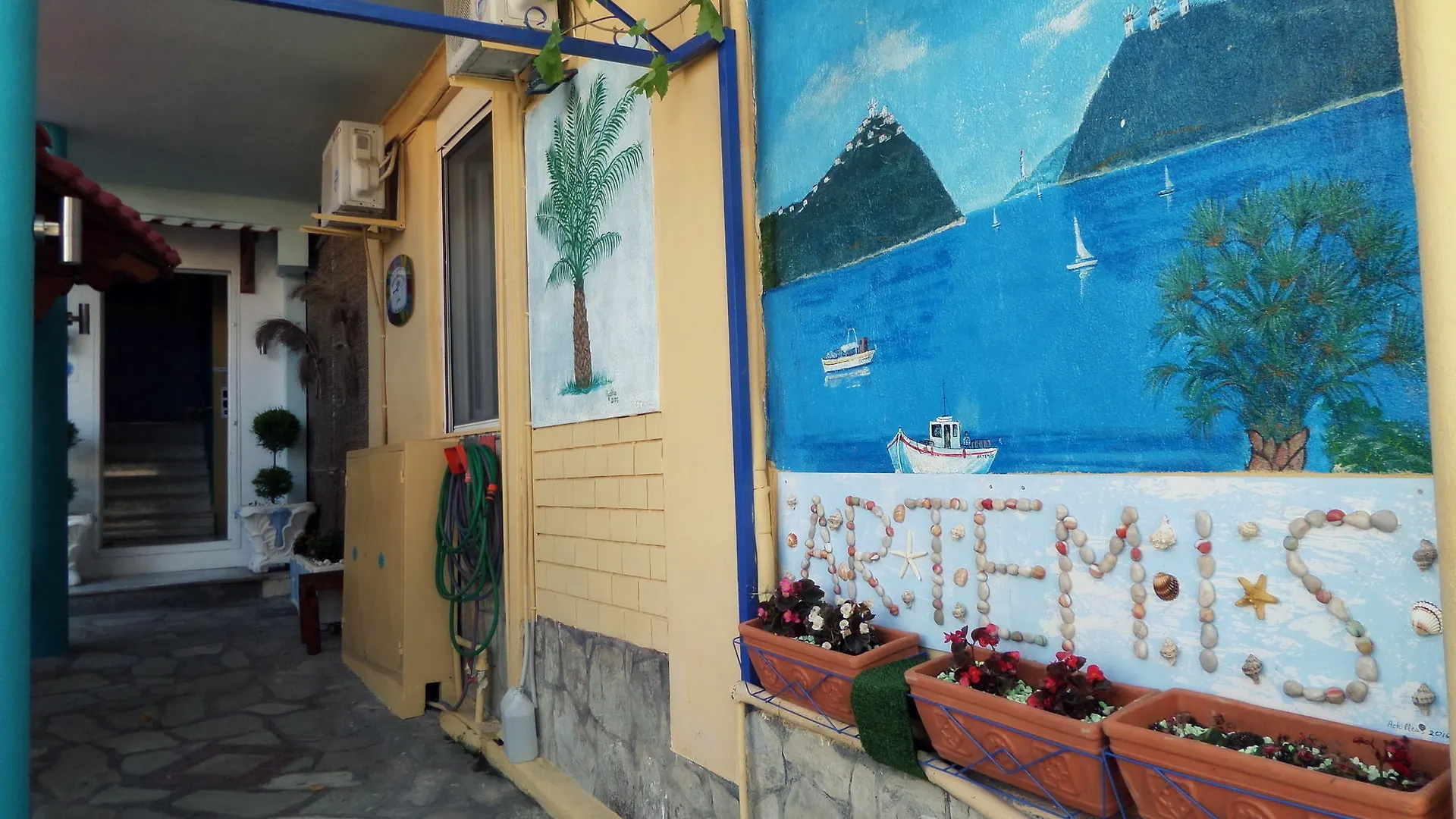 Artemis Studios & Apartments Nea Kallikrateia